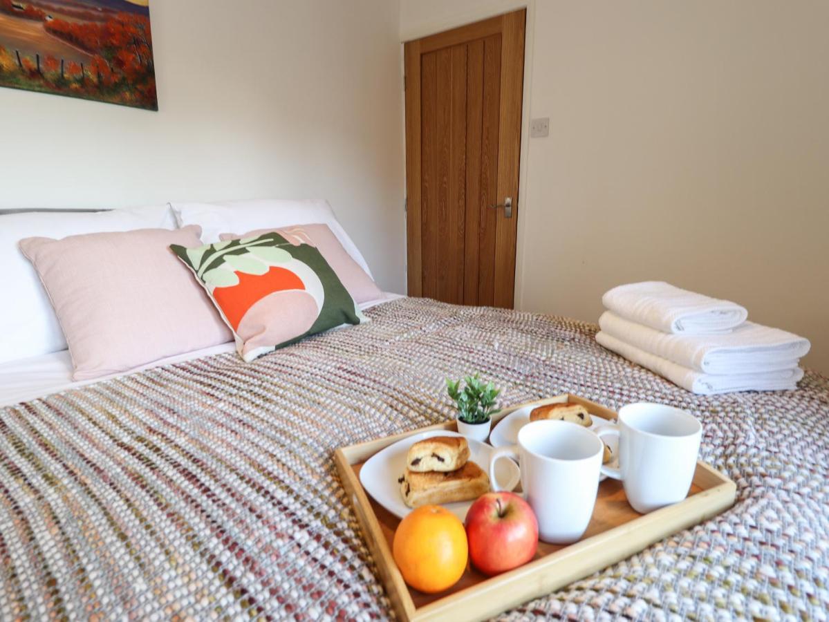 Olive Tree Cottage Лаут Екстер'єр фото