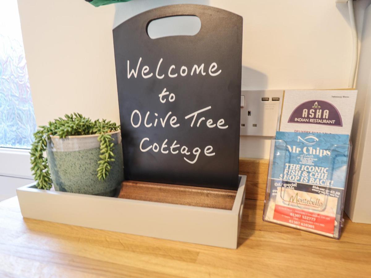 Olive Tree Cottage Лаут Екстер'єр фото